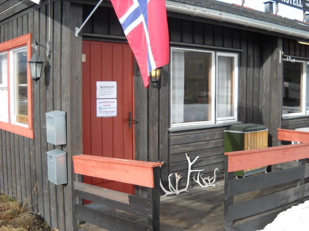 Dombas Motel Exterior photo